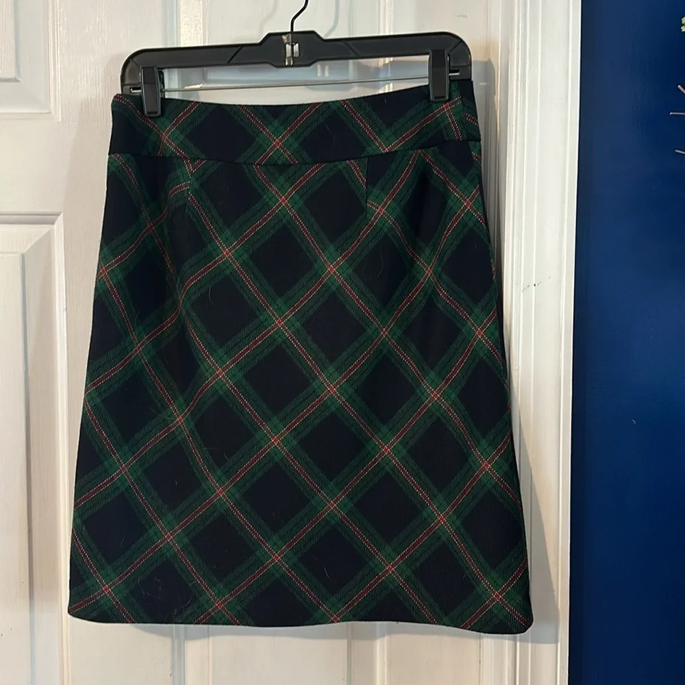 Women’s Talbots Vintage Black Dark Green Red Plaid Tartan Wool Blend Skirt Sz 4 - Picture 2 of 8